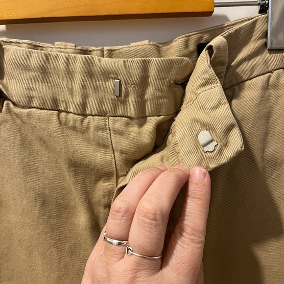 📍🤎AllSaints Cropped Chino Pants – Size 32 🤎 - Picture 8 of 10
